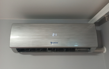 Стильний дизайн кондиціонера Nordis Sirius Silver 